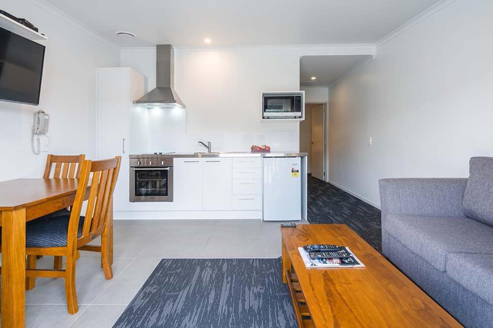 Pukekohe Motel Buitenkant foto