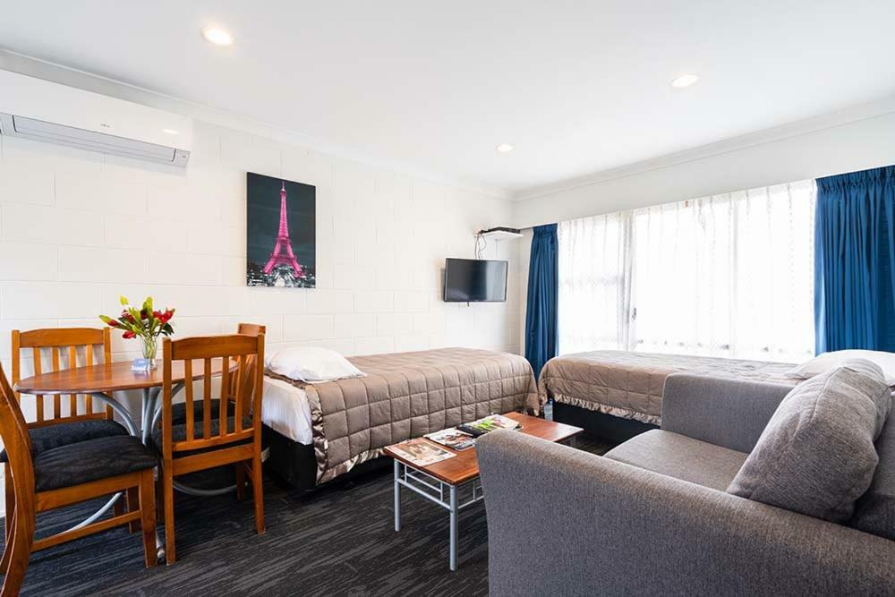 Pukekohe Motel Buitenkant foto